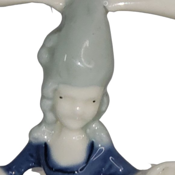 Graceful Vintage Japanese Blue and White Porcelain Lady Figurine Vase Edwardian - Picture 8 of 11